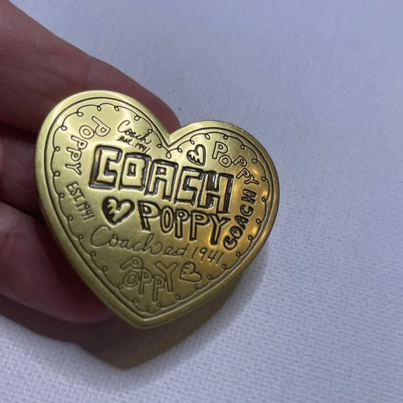 Coach Poppy Heart Belt Buckle - Picture 2 of 6